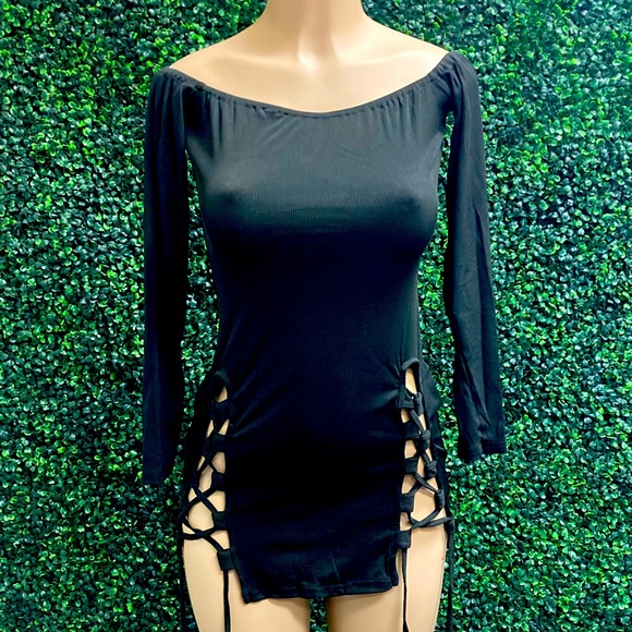 Long sleeve black dress - Picture 1 of 3